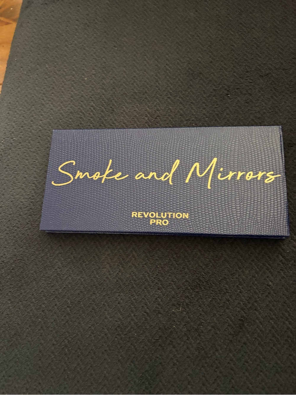 Revolution PRO Smoke & Mirrors Colour Focus Palette  1.5 g